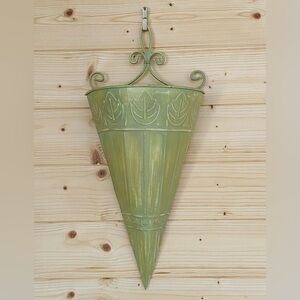 Shabby Chic Farmhouse Metal Wall Pocket Rustic Floral Decor Green Gold Antique